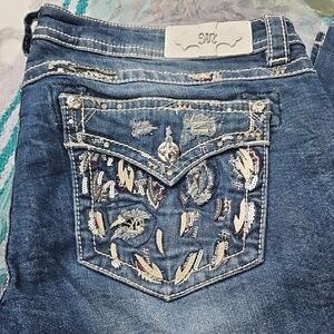 Women's Blue Jeans with Embellished Pocket